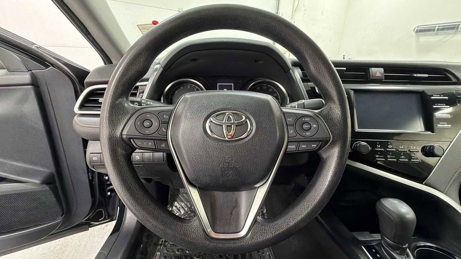 Certified 2018 Toyota Camry LE image 16