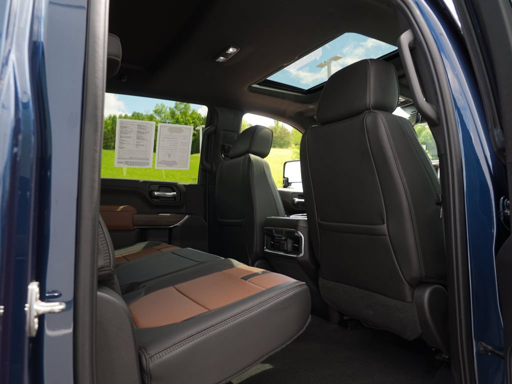 Used 2023 Chevrolet Silverado 3500 High Country w/ Z71 Off-Road Package AWD/4WD image 30