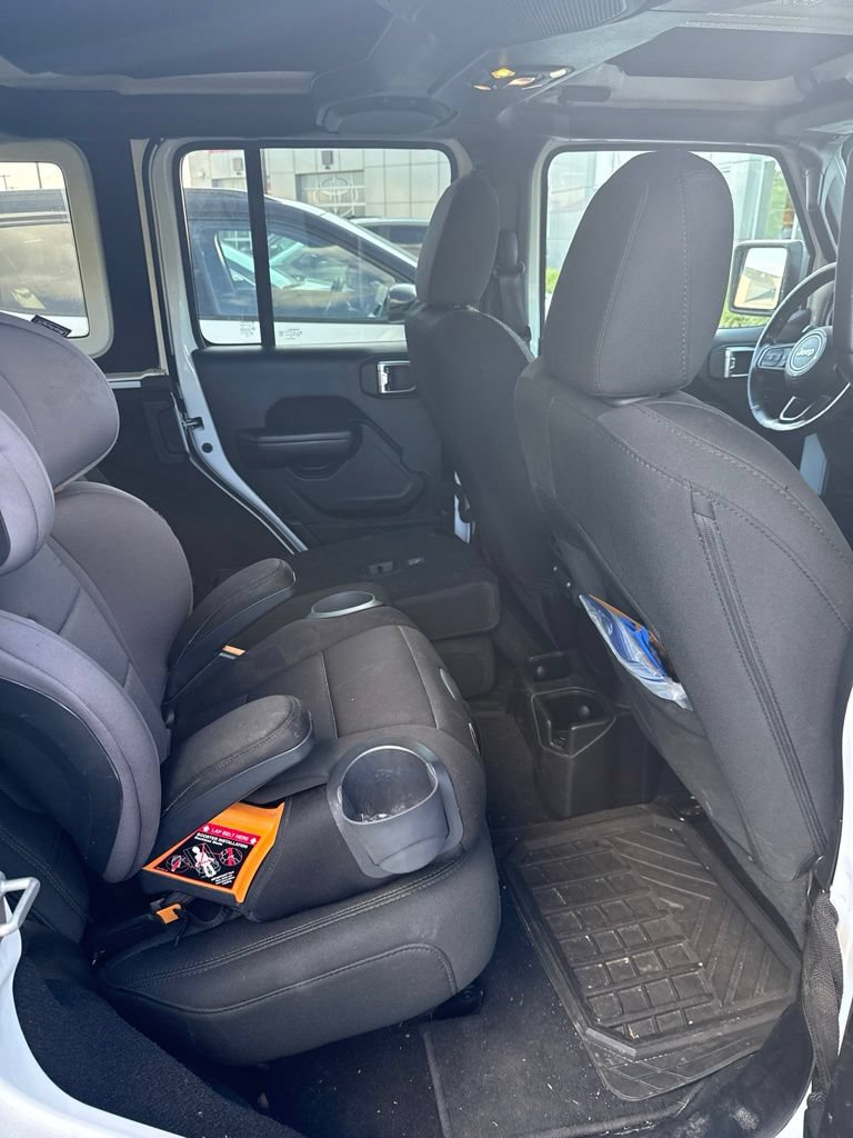 Used 2019 Jeep Wrangler Unlimited Sport AWD/4WD image 11