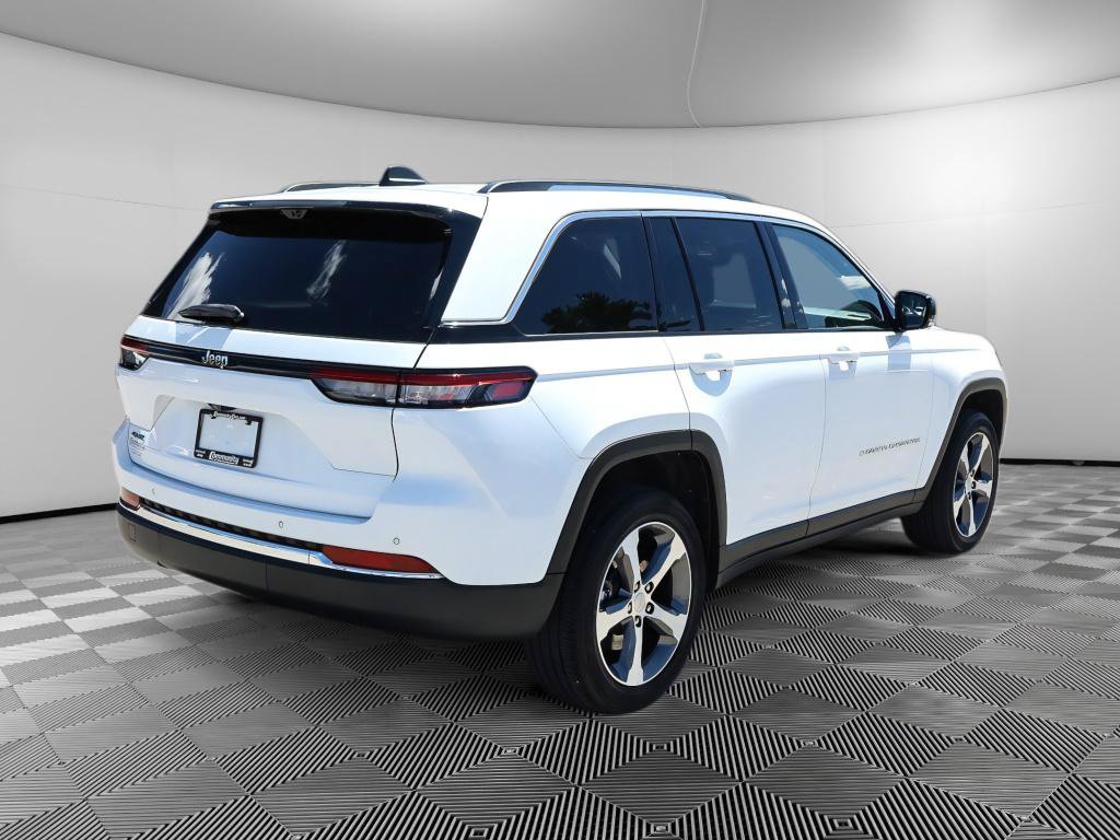 Used 2023 Jeep Grand Cherokee 4WD 4xe w/ Luxury Tech Group II image 8