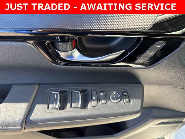 Used 2025 Honda CR-V EX-L image 11