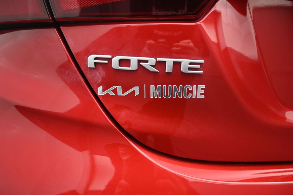 Certified 2023 Kia Forte LXS FWD image 10