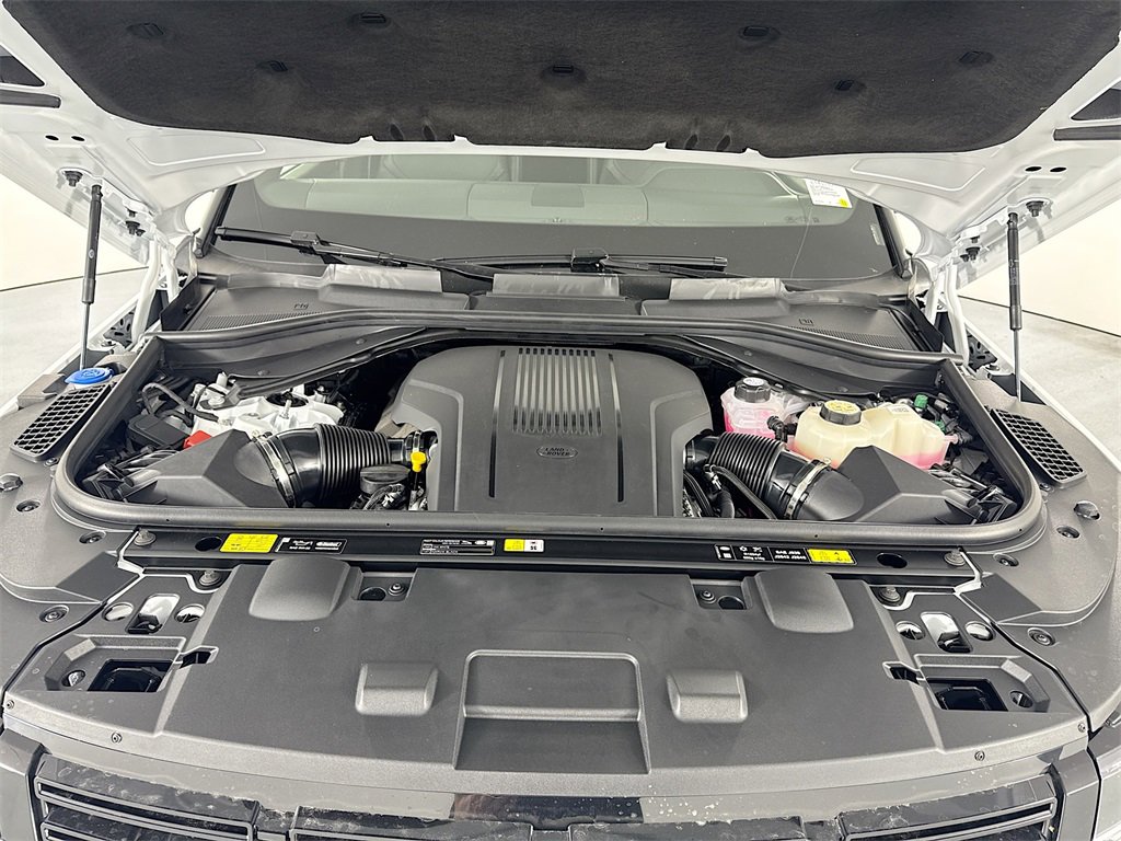 New 2025 Land Rover Range Rover Sport Dynamic SE image 28
