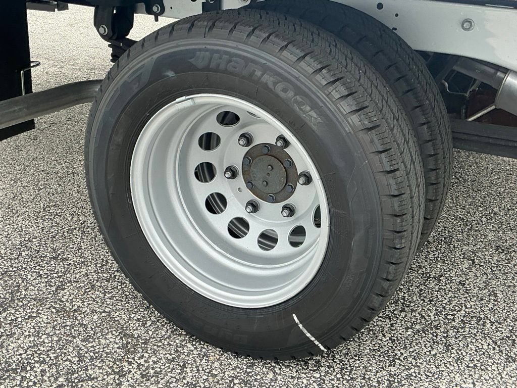New 2025 Ford Transit 350 RWD image 19