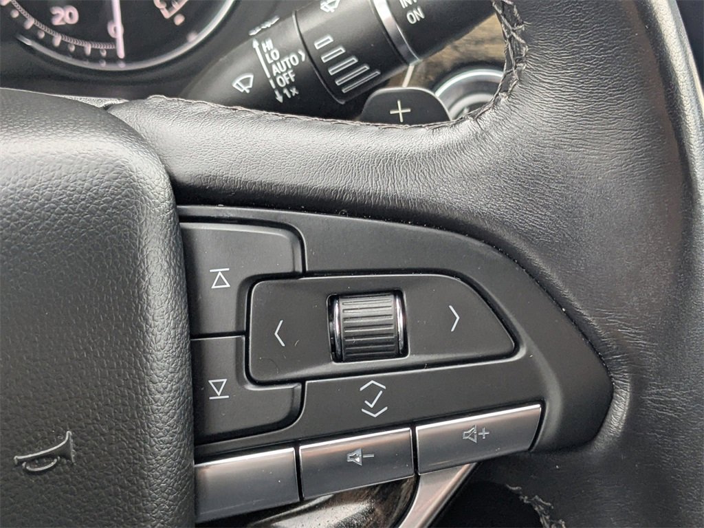 Used 2021 Cadillac XT6 Premium Luxury image 26