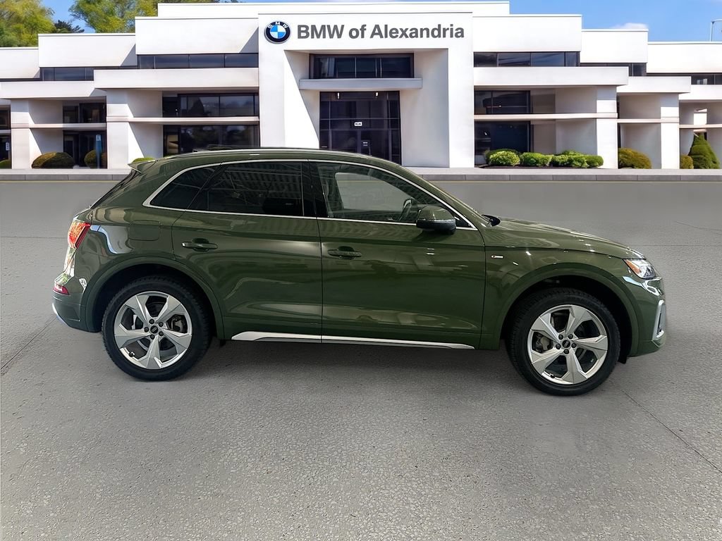 Used 2022 Audi Q5 2.0T Premium Plus w/ Premium Plus Package AWD/4WD image 4