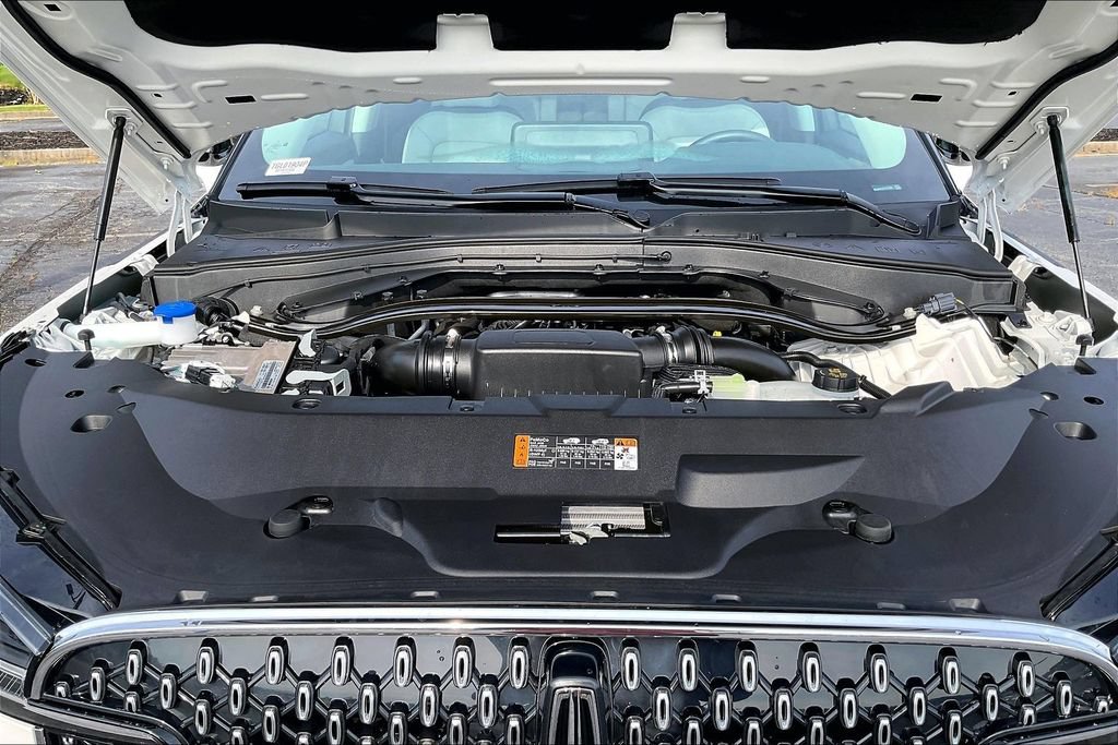 Used 2026 Lincoln Aviator 2WD image 31