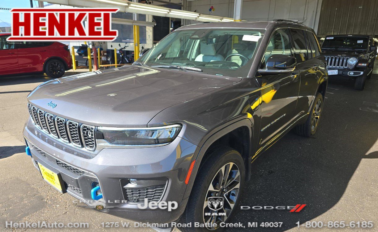 Used 2022 Jeep Grand Cherokee Overland w/ Advanced Protech Group III