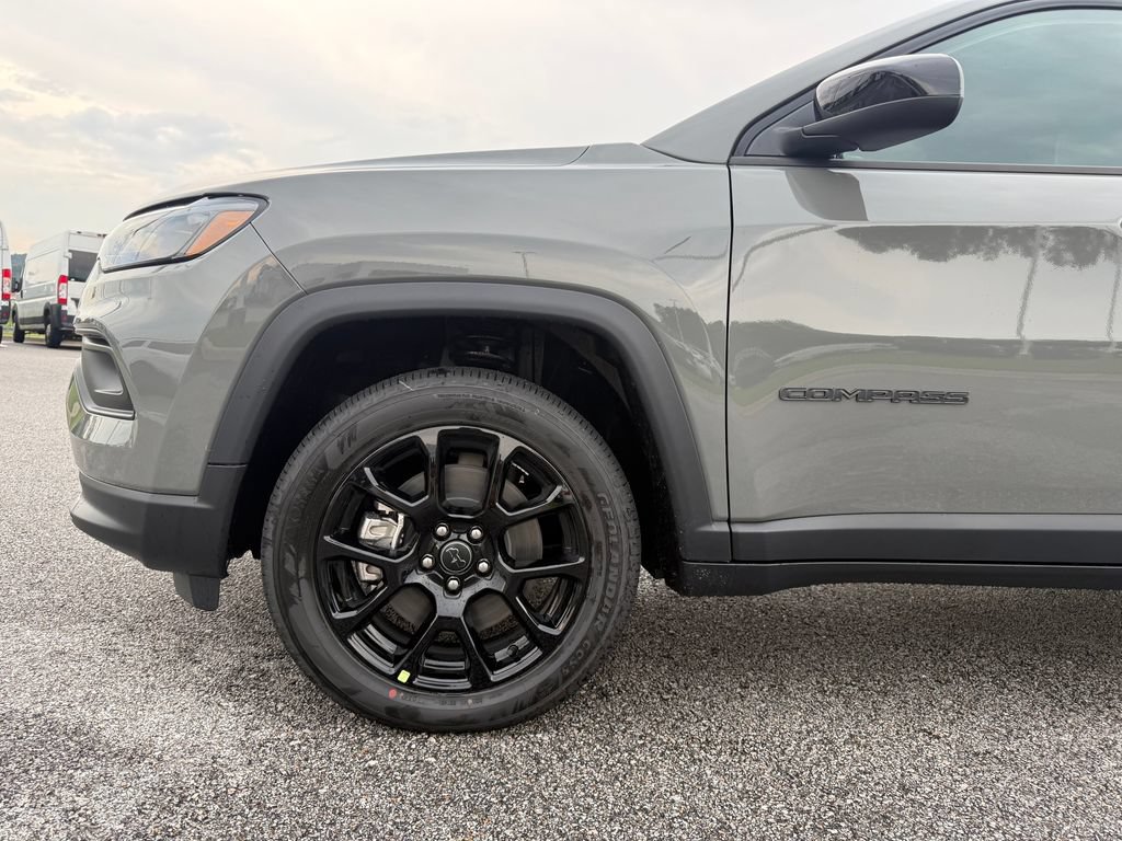New 2026 Jeep Compass Latitude AWD/4WD image 23