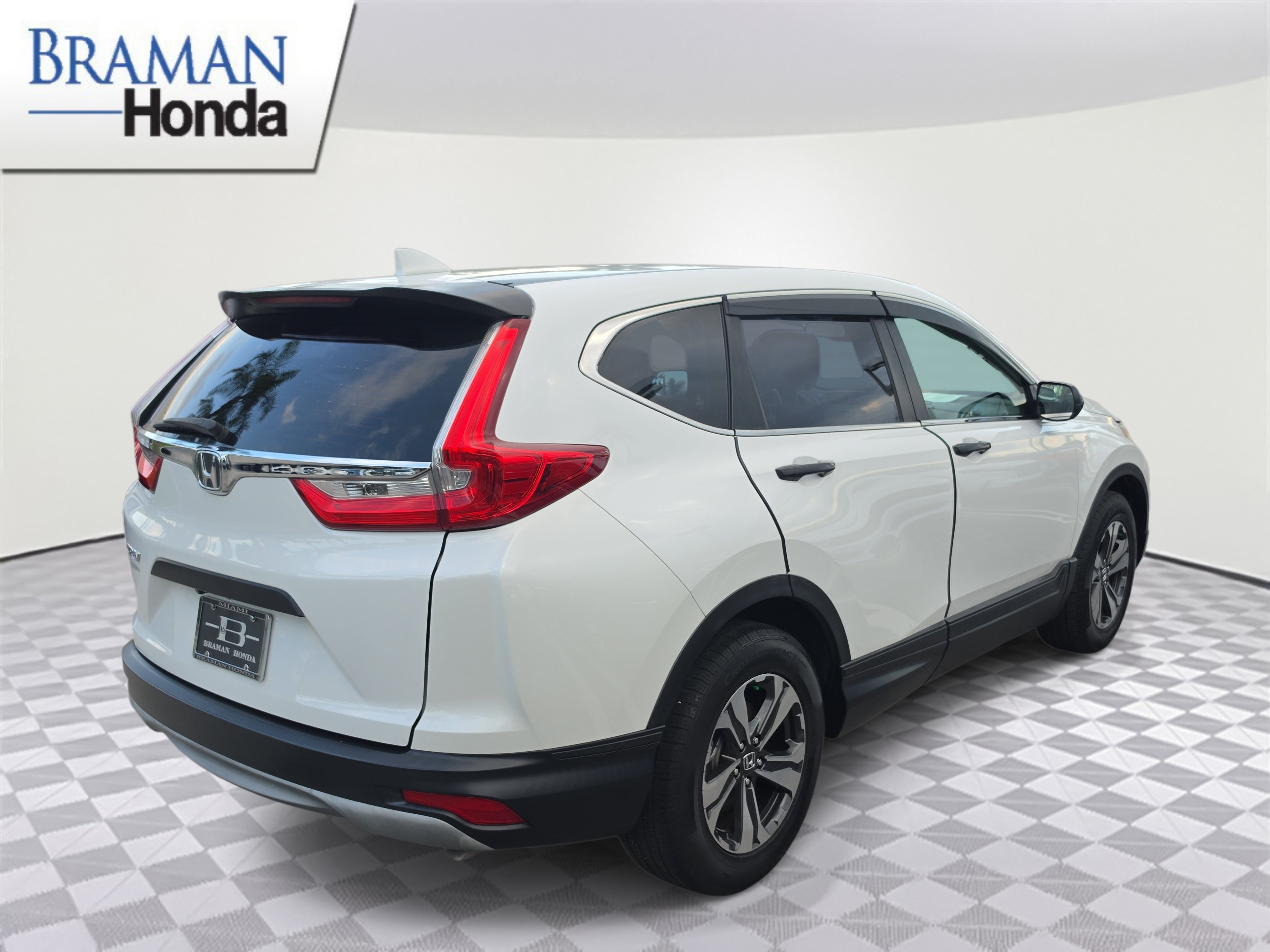 Used 2019 Honda CR-V LX image 4