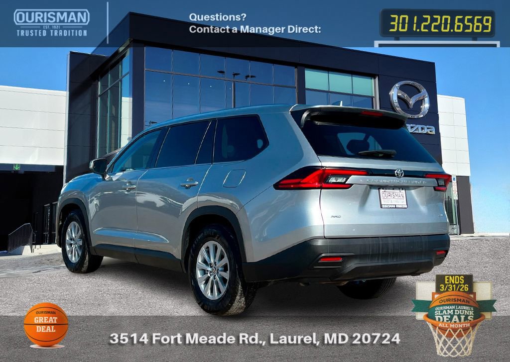 Used 2025 Toyota Grand Highlander AWD image 4