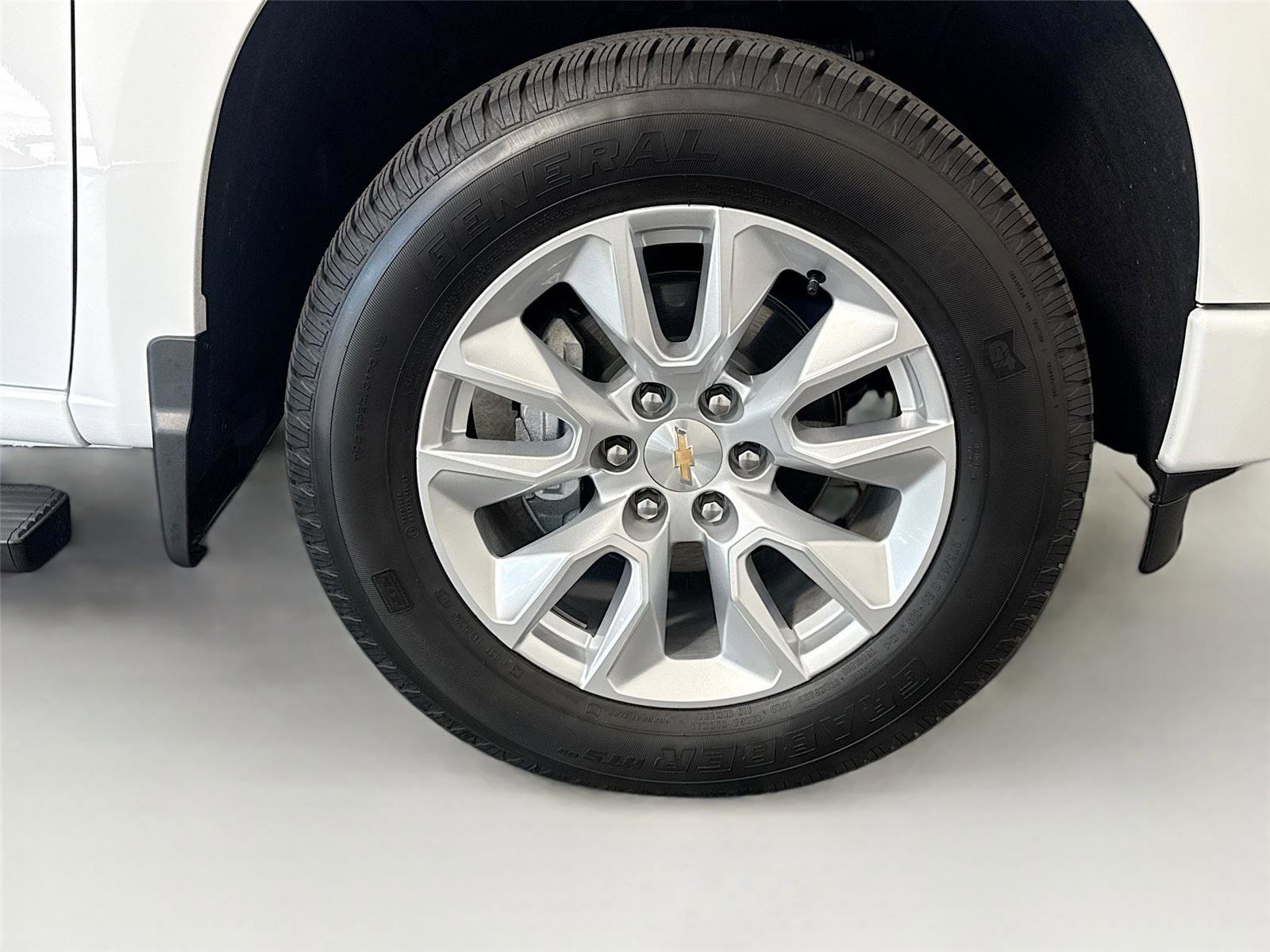 Used 2026 Chevrolet Silverado 1500 Custom AWD/4WD image 31