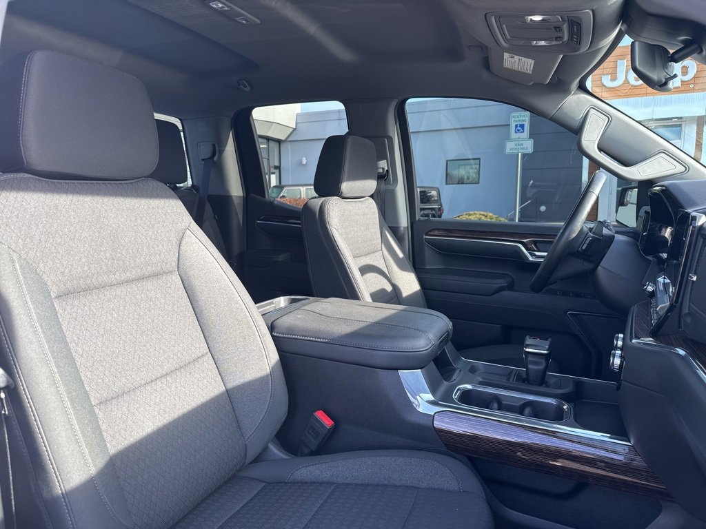 Used 2023 GMC Sierra 1500 Elevation image 29