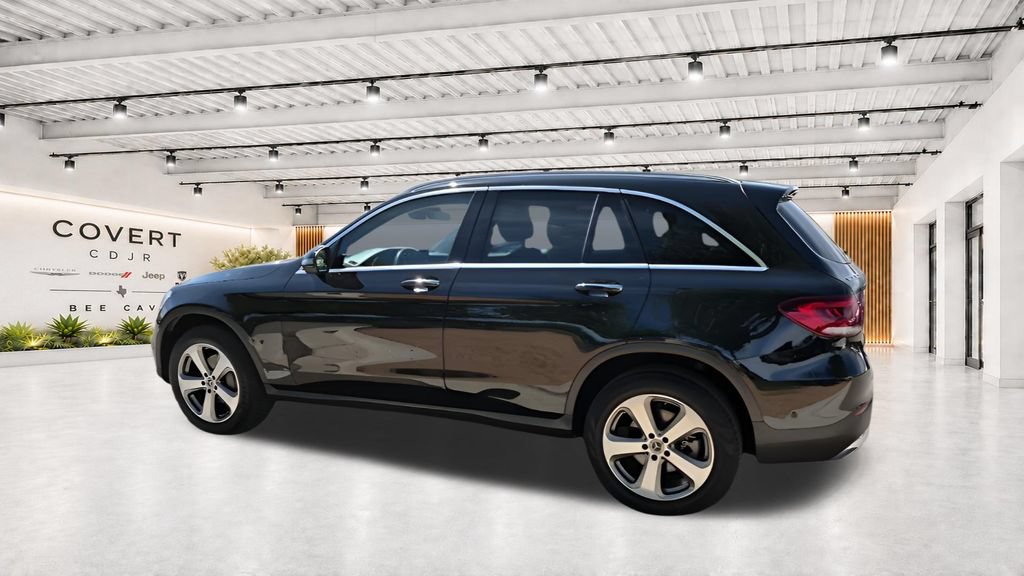 Used 2022 Mercedes-Benz GLC 300 4MATIC w/ Driver Assistance Package image 8
