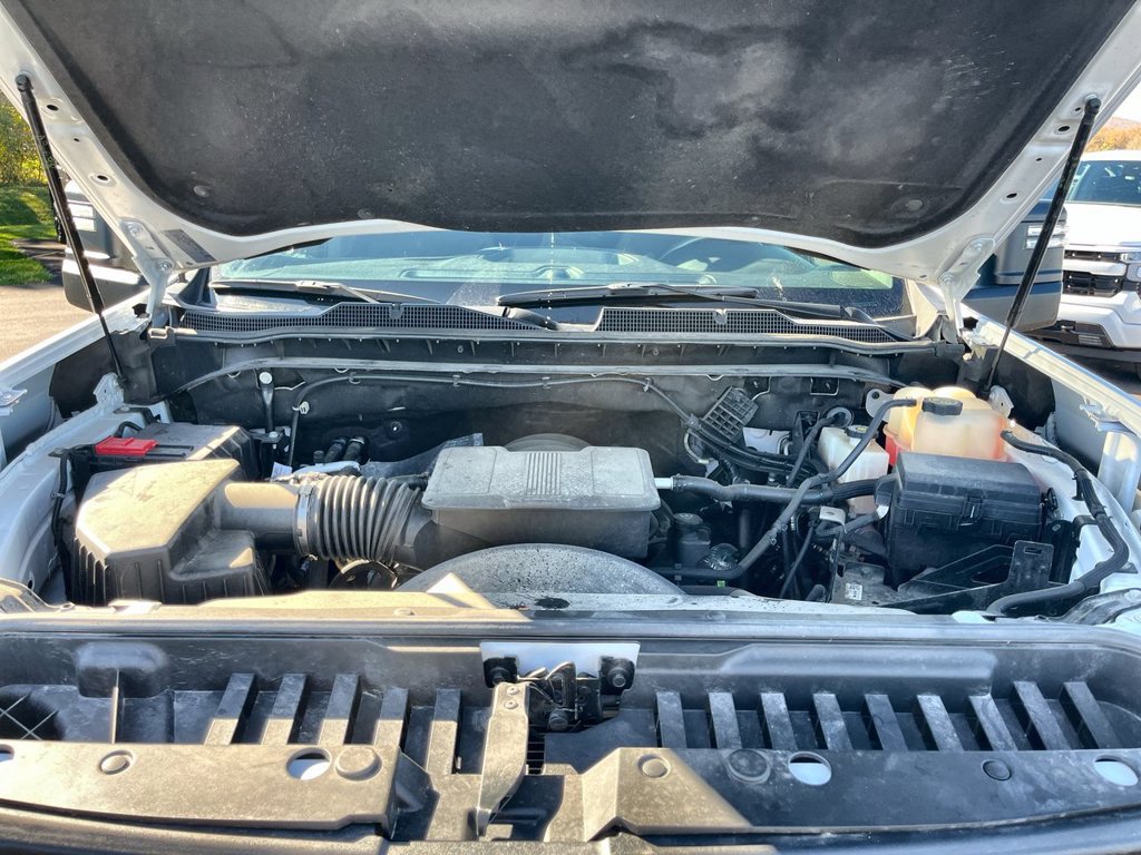 Certified 2022 Chevrolet Silverado 3500 W/T w/ WT Convenience Package AWD/4WD image 27