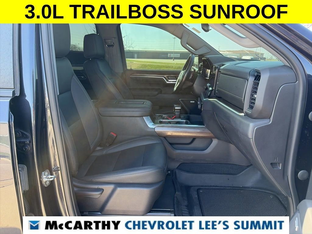 Certified 2022 Chevrolet Silverado 1500 LT Trail Boss w/ LT Trail Boss Premium Package image 37