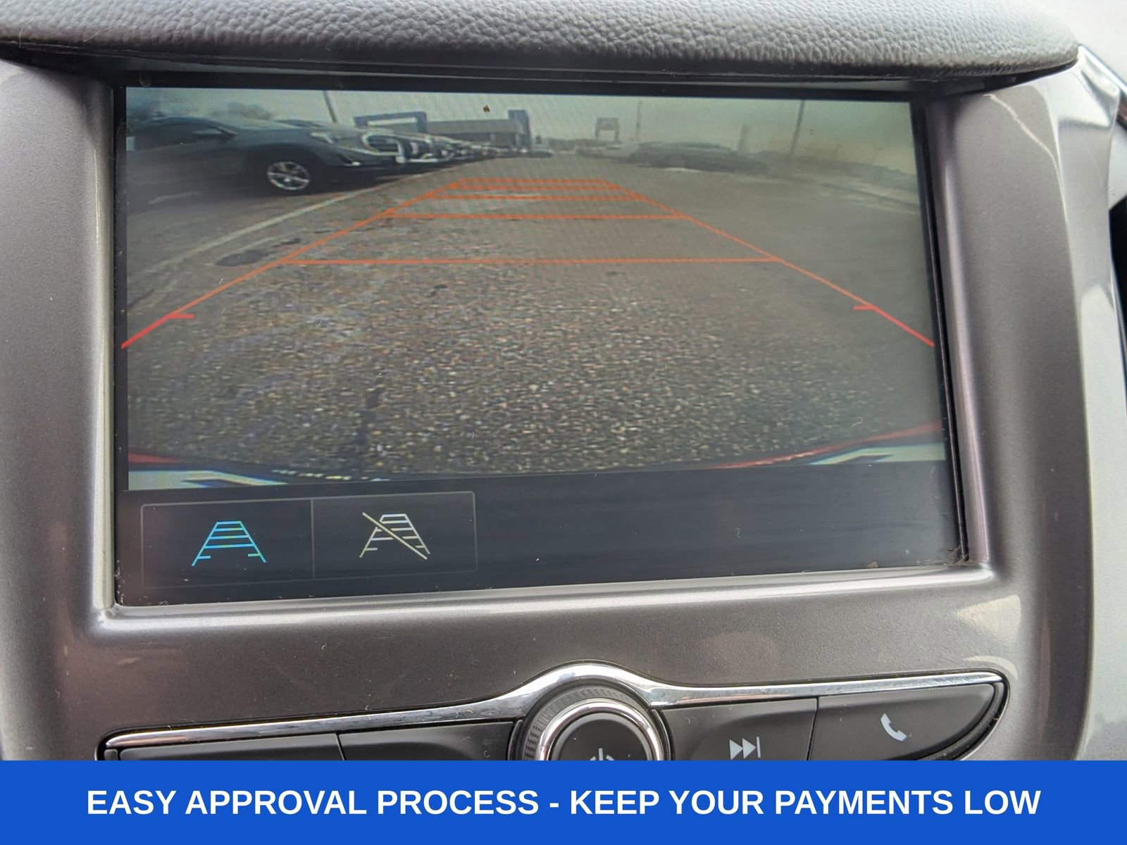 Used 2017 Chevrolet Cruze LT image 22