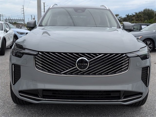 New 2026 Volvo XC90 B5 Ultra w/ Protection Package image 3