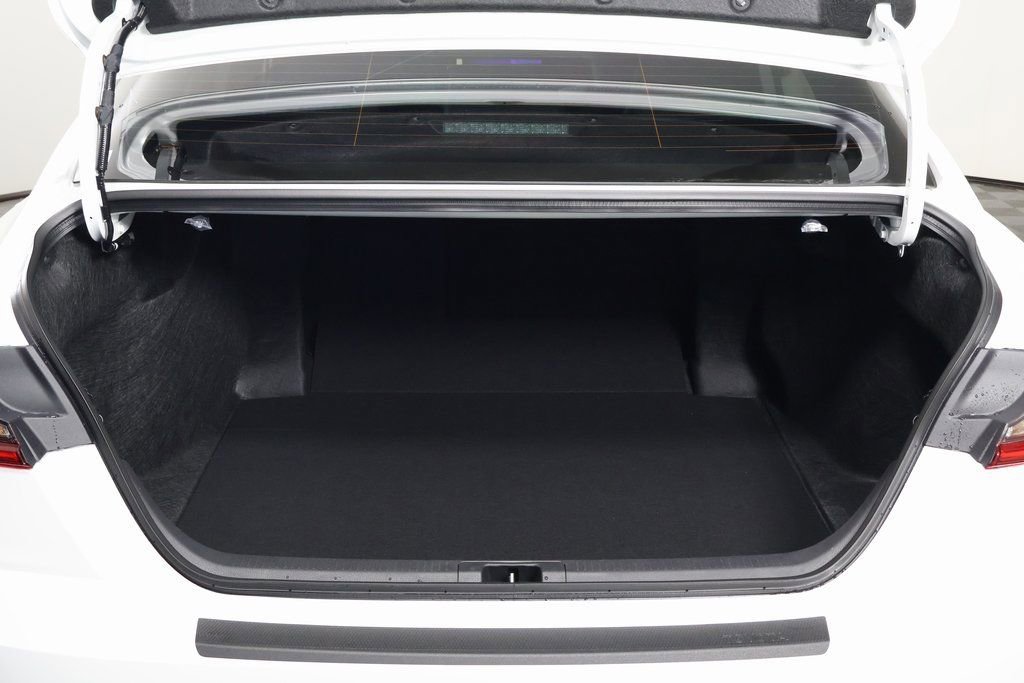 New 2026 Toyota Camry SE image 8