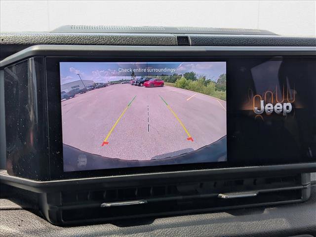 Used 2024 Jeep Wrangler Willys image 13