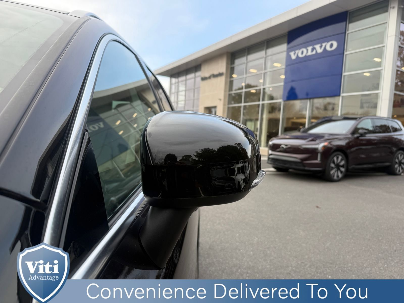 Certified 2023 Volvo XC60 B5 Ultimate image 11