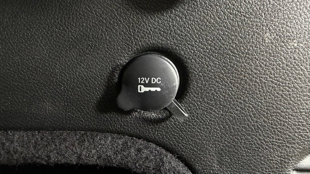 Used 2020 Jeep Grand Cherokee Altitude AWD/4WD image 13