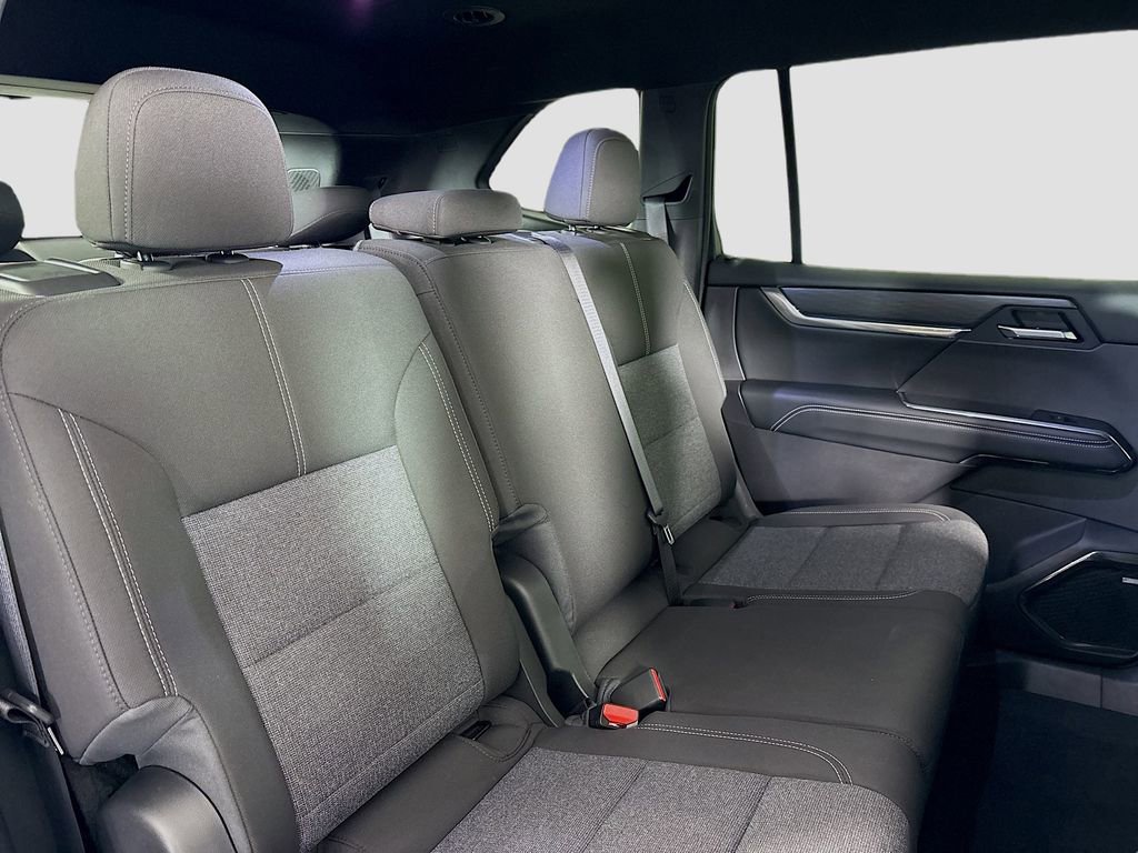 Used 2026 GMC Acadia Elevation image 29