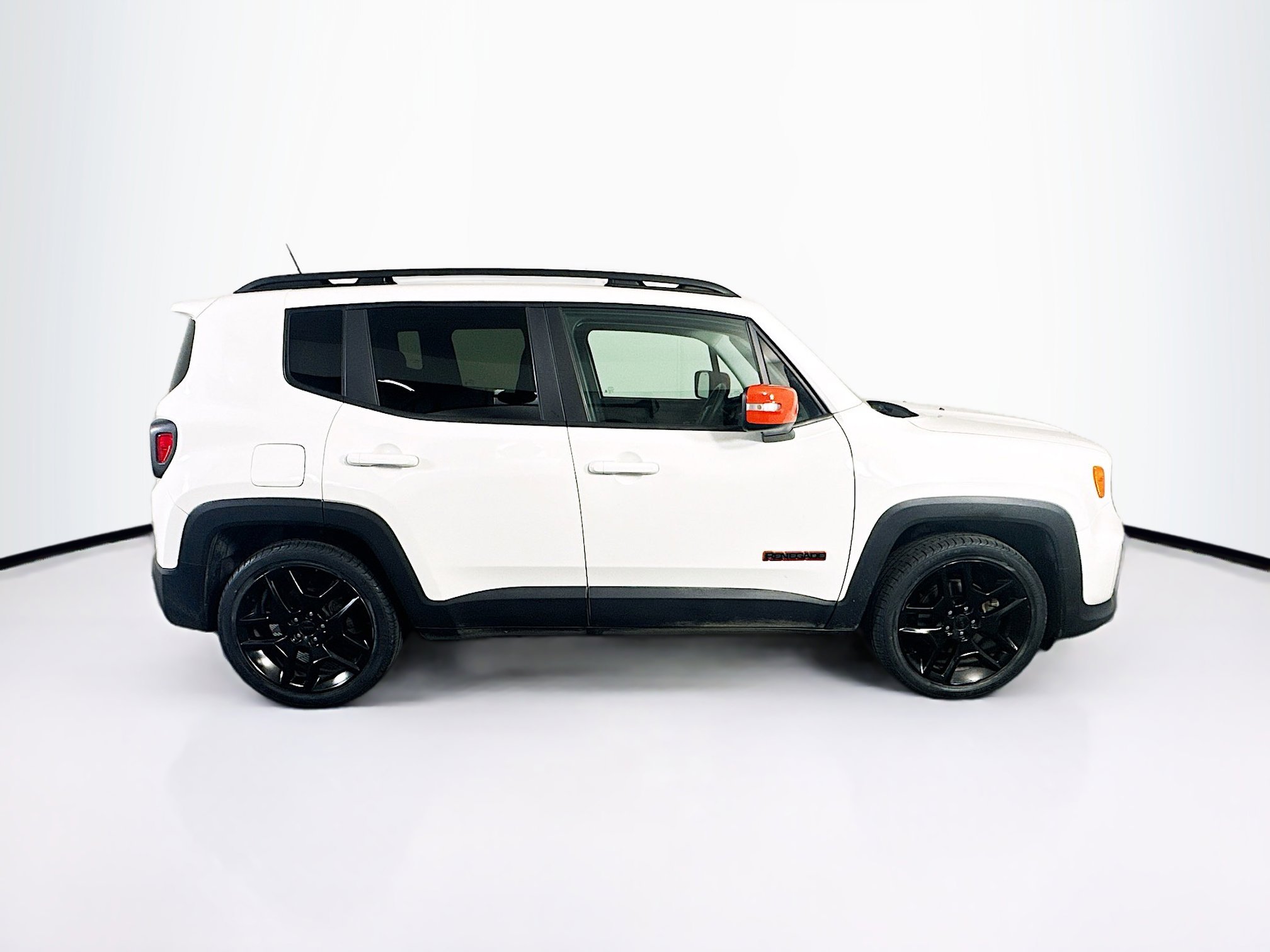 Used 2020 Jeep Renegade Latitude FWD image 10