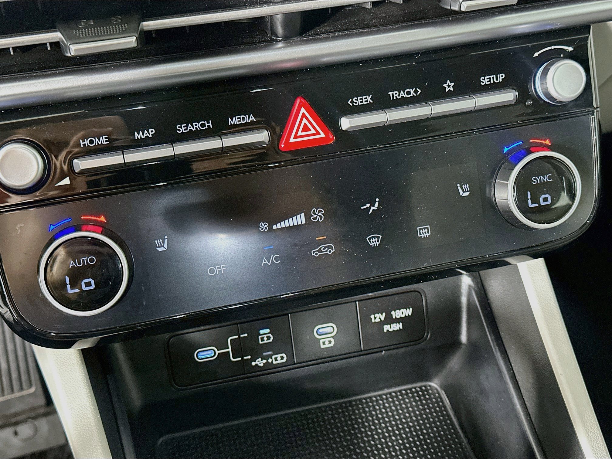Used 2026 Hyundai Tucson SEL FWD image 23