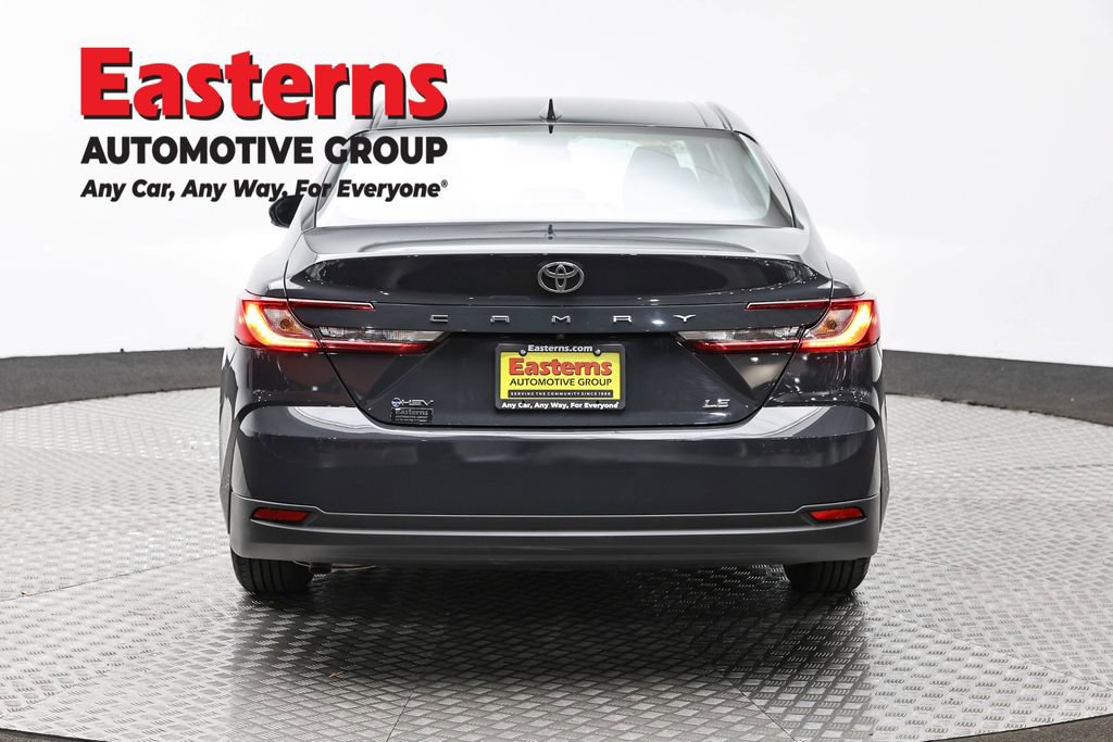Used 2025 Toyota Camry LE FWD image 6