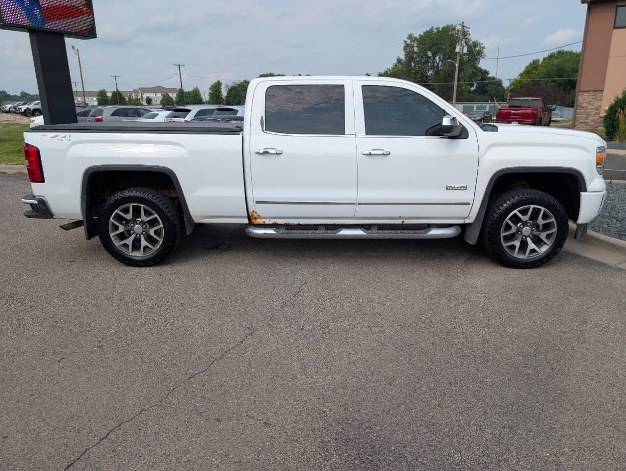 Used 2014 GMC Sierra 1500 SLE AWD/4WD image 10