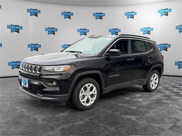 New 2024 Jeep Compass Latitude w/ Convenience Group