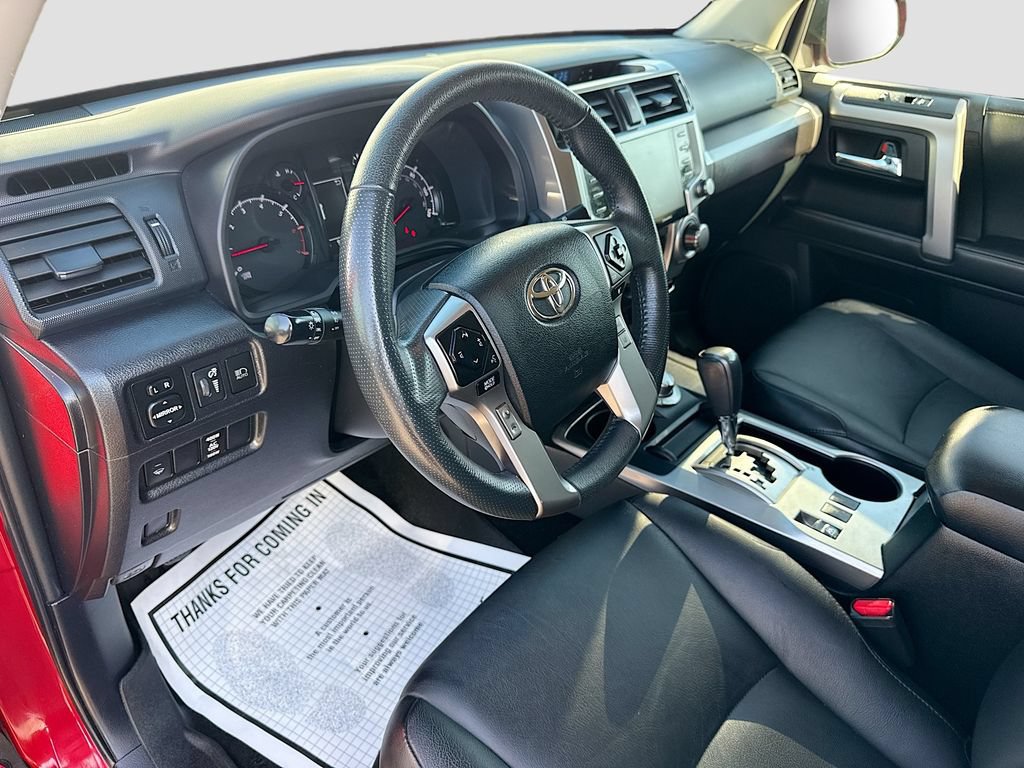 Used 2021 Toyota 4Runner SR5 AWD/4WD image 25