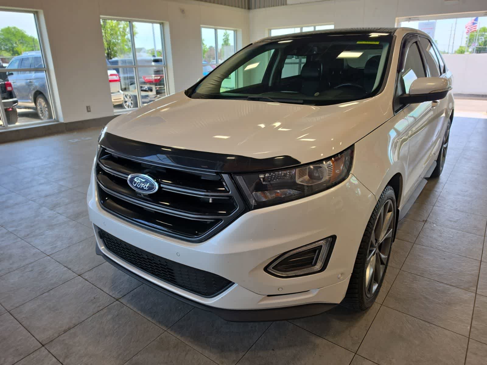 Used 2016 Ford Edge Sport w/ Equipment Group 401A AWD/4WD image 2
