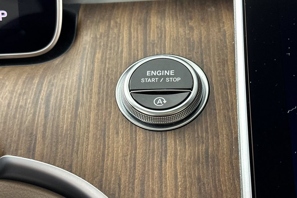 Certified 2024 Mercedes-Benz C 300 Sedan image 26