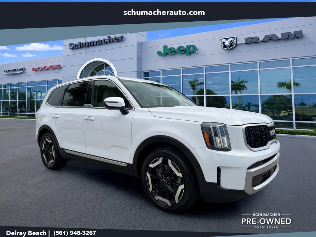 Used 2023 Kia Telluride EX w/ EX Captain's Chair Package