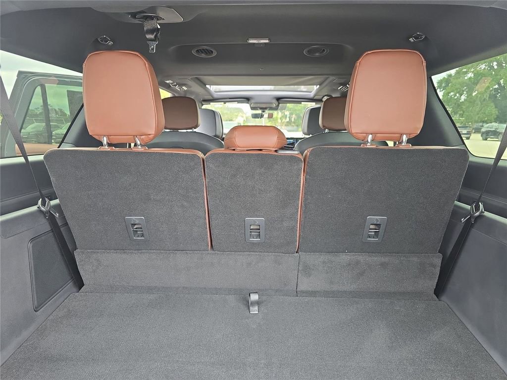 New 2025 Lincoln Navigator L Reserve image 25