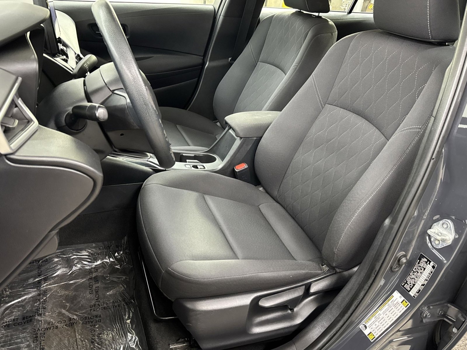 Used 2023 Toyota Corolla LE image 4