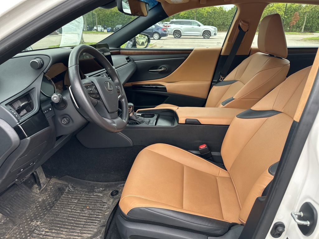 Used 2023 Lexus ES 250 w/ Premium Package AWD/4WD image 5