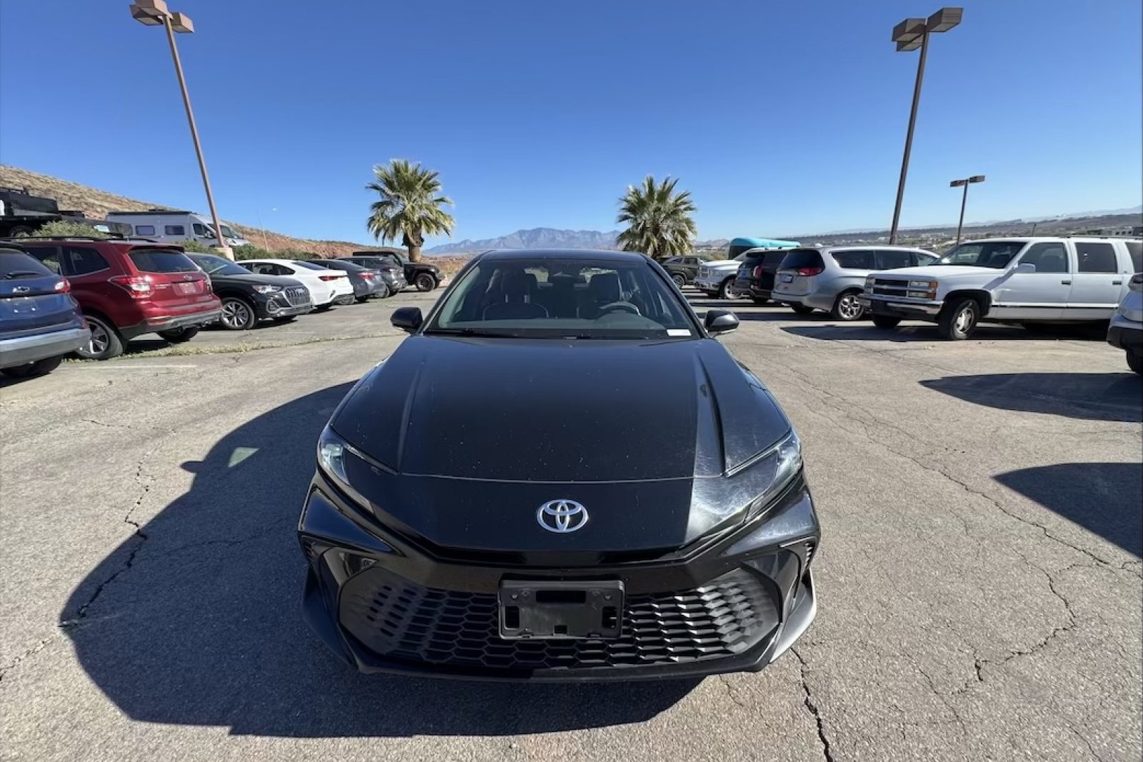 Used 2025 Toyota Camry SE image 8