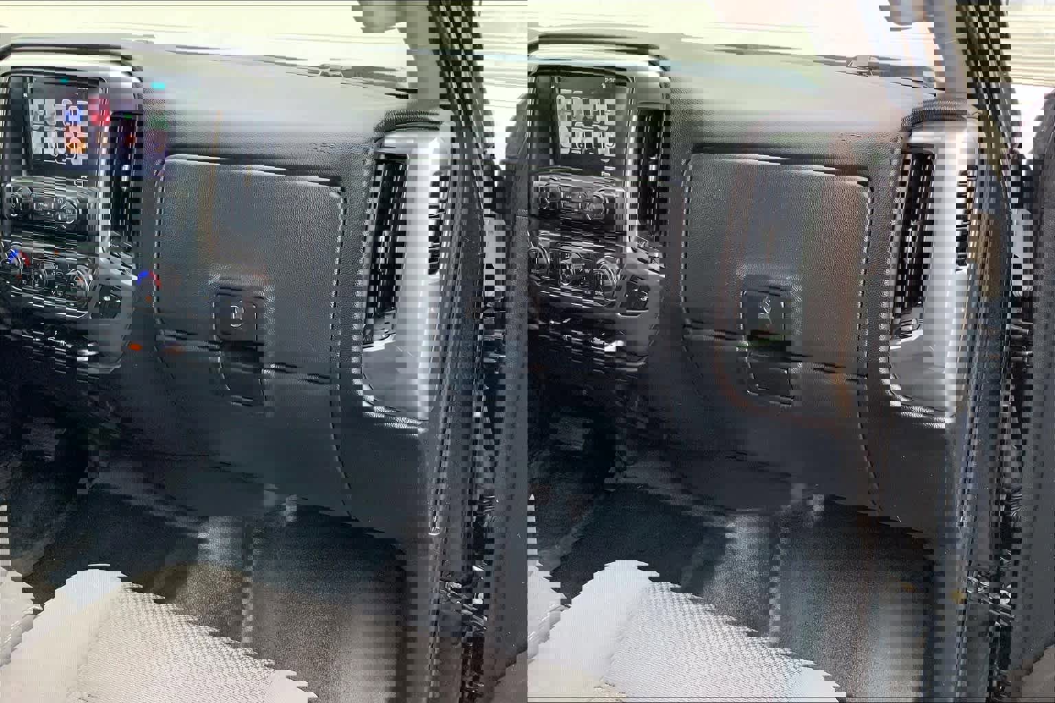 Used 2016 Chevrolet Silverado 1500 LT w/ All Star Edition image 19