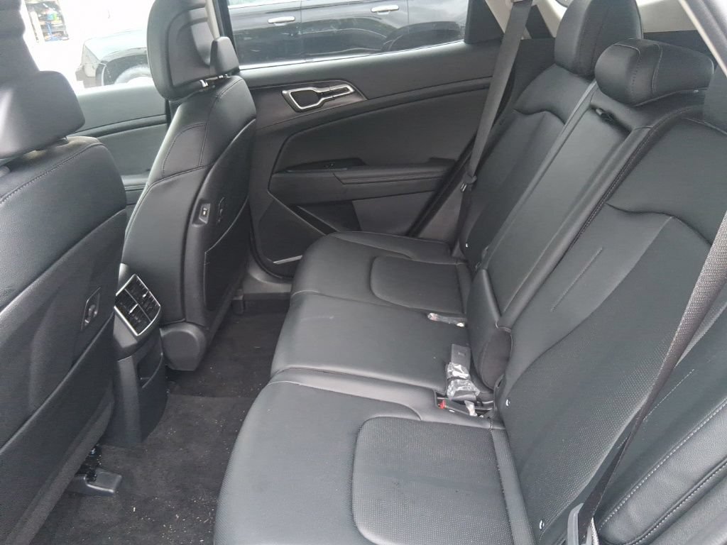Certified 2026 Kia Sportage EX FWD image 13
