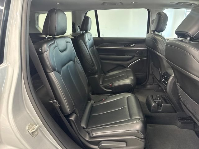 Used 2023 Jeep Grand Cherokee L Limited w/ Trailer Tow Group (B) AWD/4WD image 33