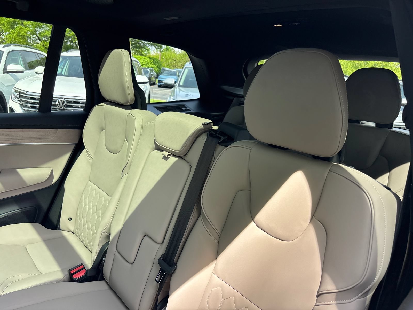 New 2026 Volvo XC90 B5 Core w/ Protection Package Premier AWD/4WD image 25