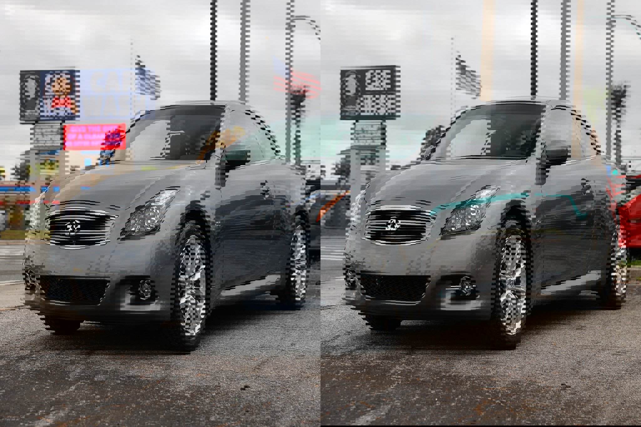 Used 2014 INFINITI Q60 Convertible w/ Premium Package image 4