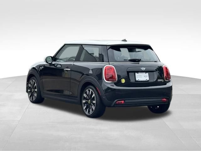 Certified 2024 MINI Cooper SE FWD image 7