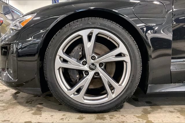 Certified 2023 Audi e-tron GT Premium Plus AWD/4WD image 9