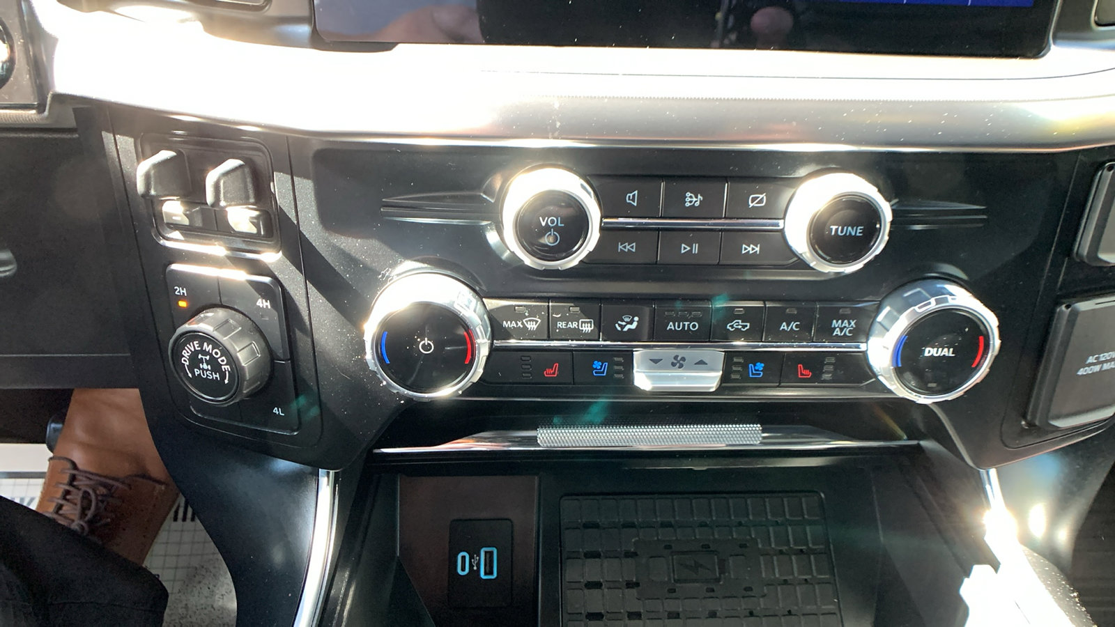 Used 2023 Ford F150 Raptor AWD/4WD image 18