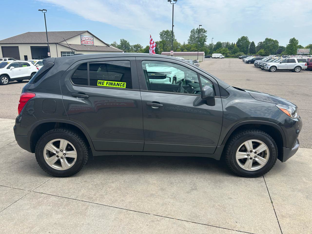 Used 2020 Chevrolet Trax LS w/ Tint and Cruise Package AWD/4WD image 4