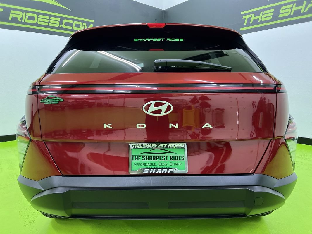 Used 2025 Hyundai Kona SEL FWD image 8